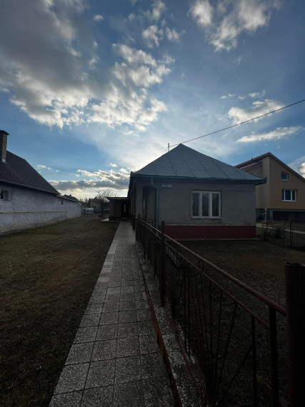 Na predaj 2  izbový rodinný dom v obci Valaliky len 5 km od Košíc